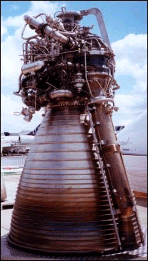 Fusées - Extrême complexité d'un moteur à propergols liquides